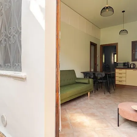 Italia Antica Nel Borgo 3 Beds Daire