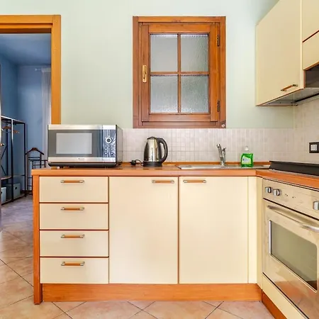 Italia Antica Nel Borgo 3 Beds * Bergame